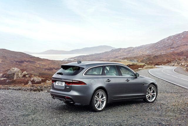 jaguar xfsportbrake lanzamiento hyperfocal  0
