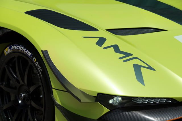 aston martin vulcan paquete amr pro 08 640x427 c