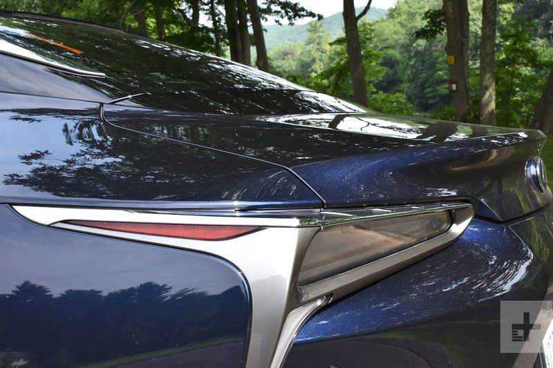 lexus lc500 hibrido coupe 2018 lc 500h taillight 23 800x533 c