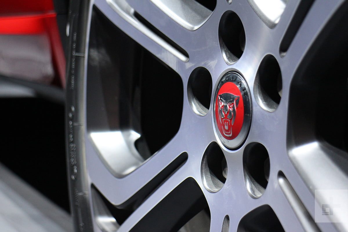 jaguar epace suv lanzamiento juaguar e pace9 1200x800 c