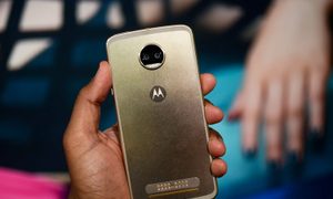 moto z2 force
