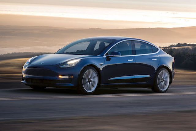 tesla model 3 entrega primeros exterior