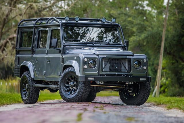 land rover defender project kingsman deremer studios automotve photography 4 640x427 c