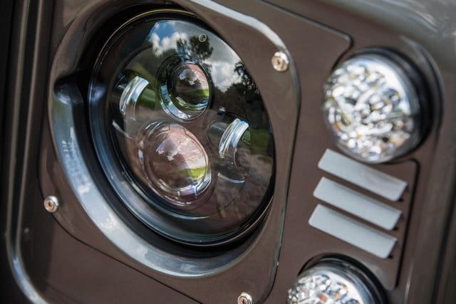 land rover defender project kingsman deremer studios automotve photography 7 640x427 c