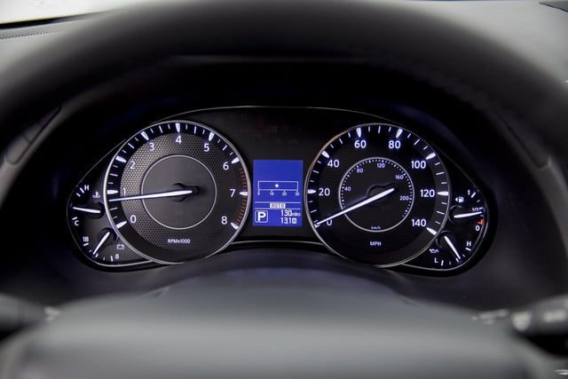 nissan armada retrovisor inteligente 10 640x427 c