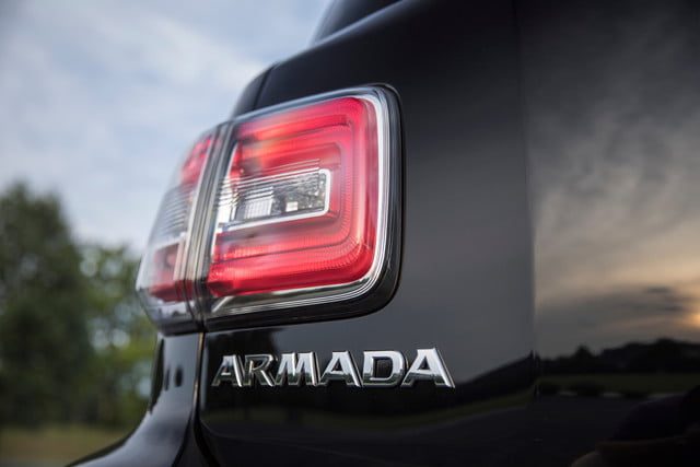 nissan armada retrovisor inteligente 11 640x427 c