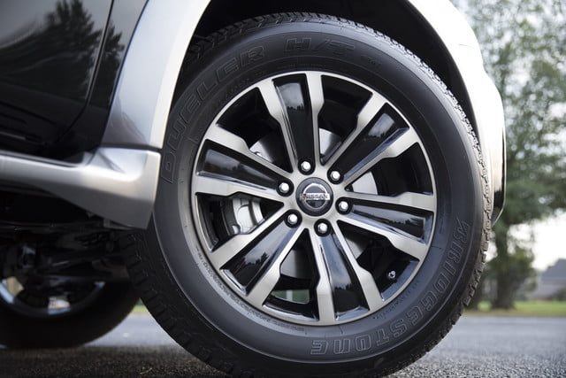 nissan armada retrovisor inteligente 7 640x427 c