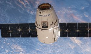 nave espacial dragon space x