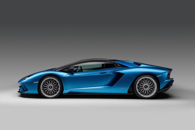lamborghini aventador s roadster mejoras 483584 640x427 c