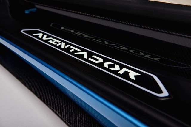 lamborghini aventador s roadster mejoras 483593 640x427 c