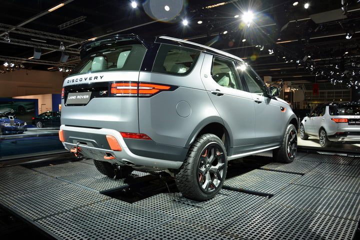land rover discovery svx frankfurt dt 2 720x480 c
