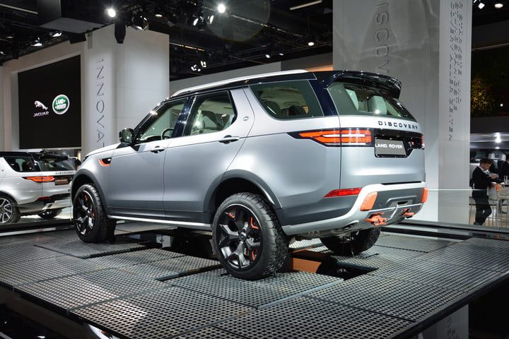 land rover discovery svx frankfurt dt 9 720x480 c