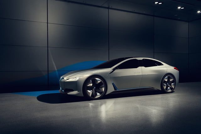 bmw vision dynamic presenta frankfurt p90276438 highres 640x427 c