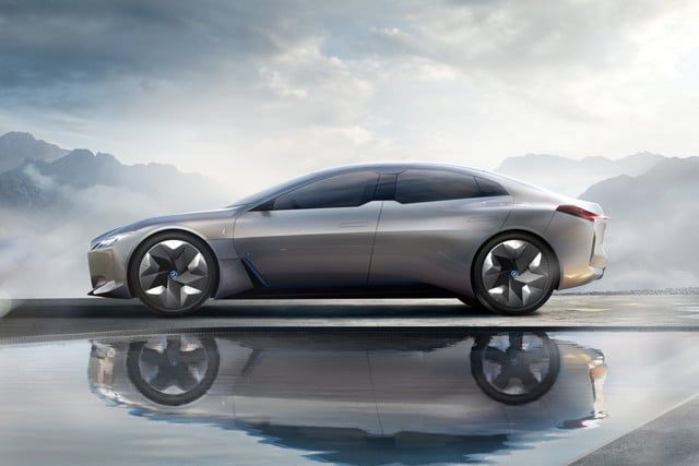 bmw vision dynamic presenta frankfurt p90276448 highres 640x427 c