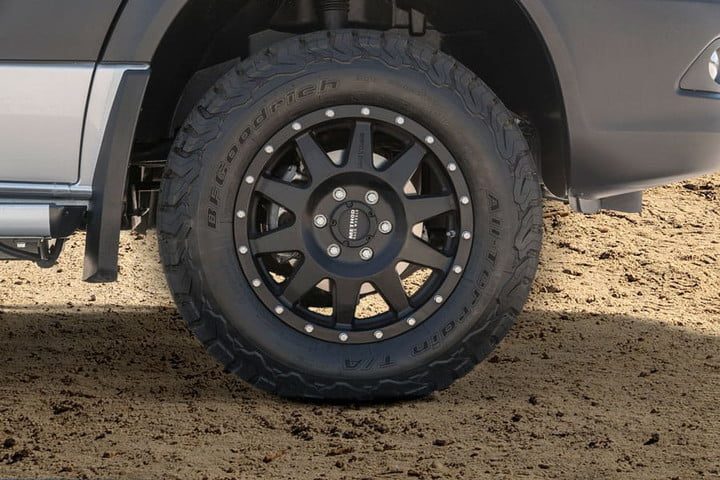 winnebago 4x4 mercedes revel 22 720x480 c