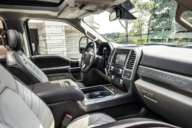 ford f series limited lujo 18fordsuperduty 08 hr 640x427 c