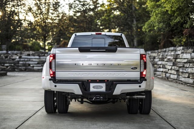 ford f series limited lujo 18fordsuperduty 16 hr 640x427 c