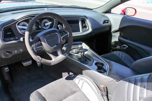 mas sobre el dodge demon drag race 18 640x427 c