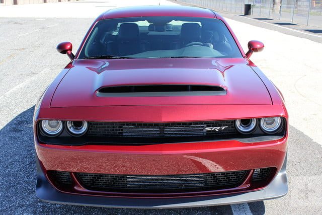 mas sobre el dodge demon drag race 19 640x427 c