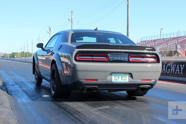 mas sobre el dodge demon drag race 6 640x427 c