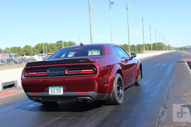 mas sobre el dodge demon drag race 7 640x427 c