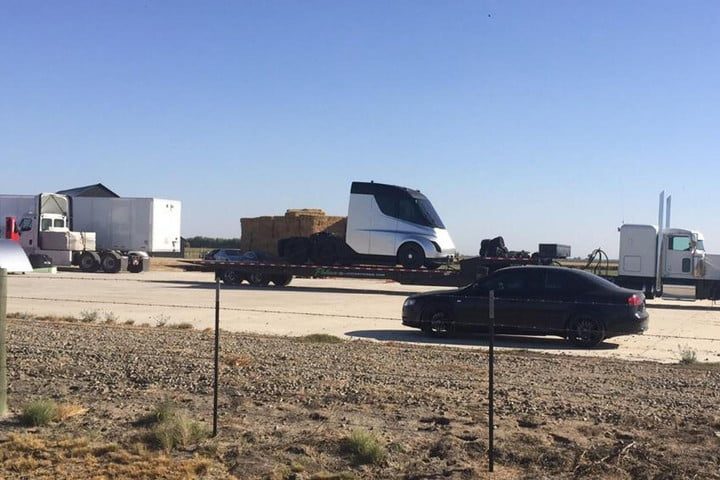 tesla camion electrico octubre semi 720x480 c