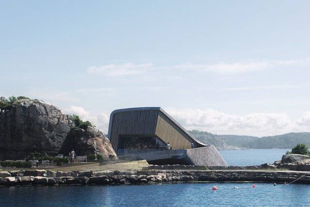 primer restaurante submarino europeo under 5 640x427 c