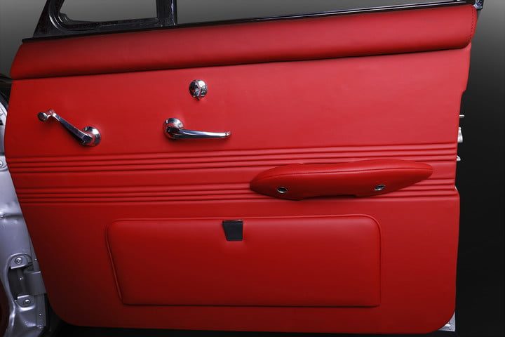 carbon motors restauracion jaguar 420 2017 digitaltrends 1969 restoration 1 720x480 c