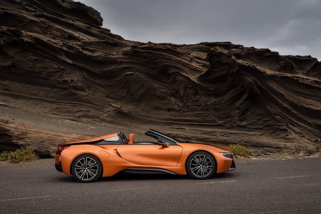 bmw presenta i8 roadster descapotable 2019 5 640x427 c