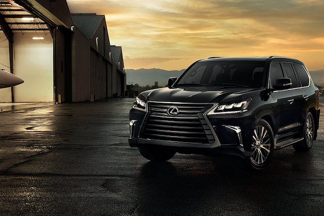 lexus lx 570 2018 todoterreno lujo blackonyx gallery overlay 1204x677 lexlxgmy160034 d