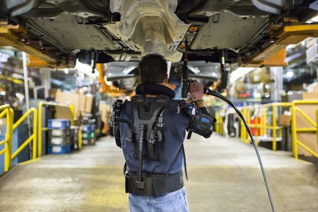 exoesqueleto eksovest ford robot exoskeleton technology pilot 15 720x480 c
