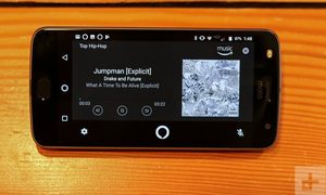 moto mod alexa frente