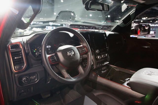 camioneta ram 1500 2019 detroit 2018 10 640x427 c