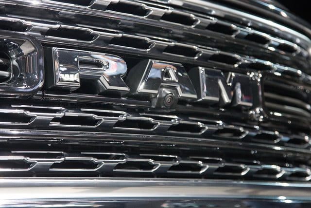 camioneta ram 1500 2019 detroit 2018 5 640x427 c