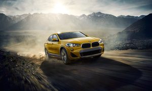 bmw presenta x2 detroit feat