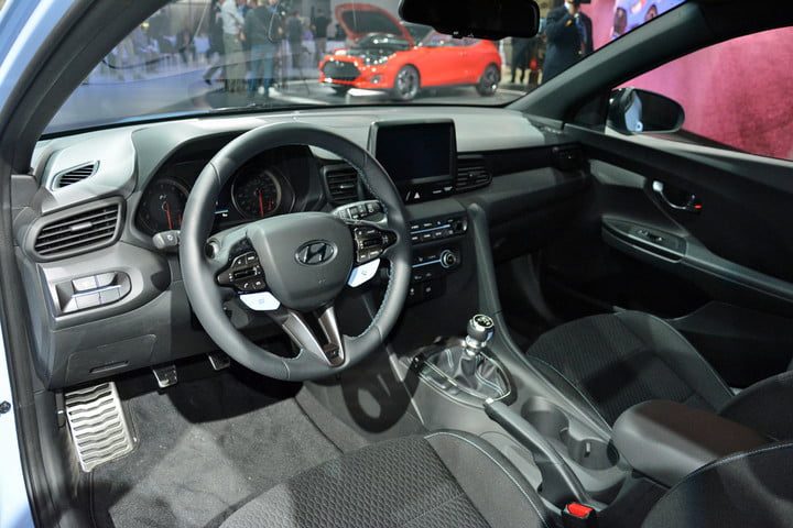hyundai veloster segunda generacion dt detroit 2019 7 720x480 c