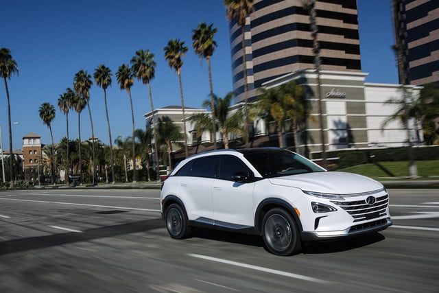 hyundai presenta nexo ces2018 4 640x427 c