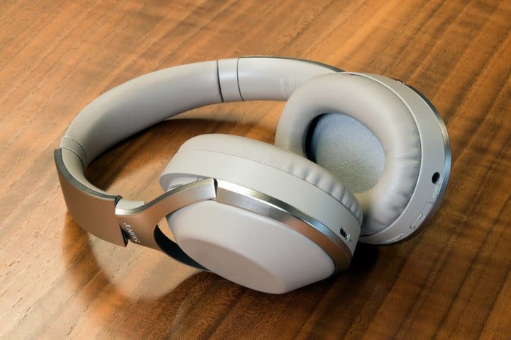 conectar audífonos al TV