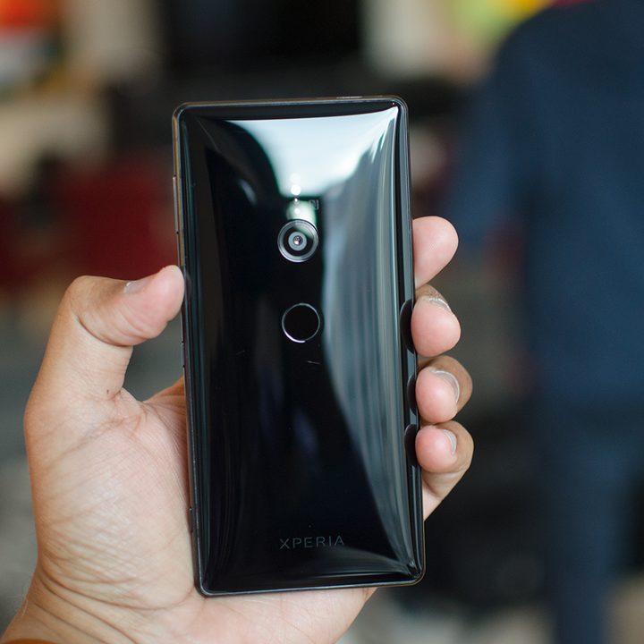 revision sony xperia xz2 3