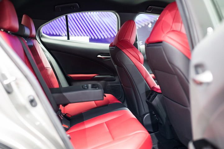 nuevo crossover lexus ux eeuu 2018 new york 2019 6 720x480 c