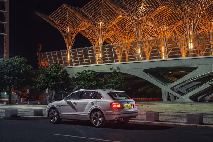 primer bentley electrificado ginebra bentayga hybrid 11 720x480 c