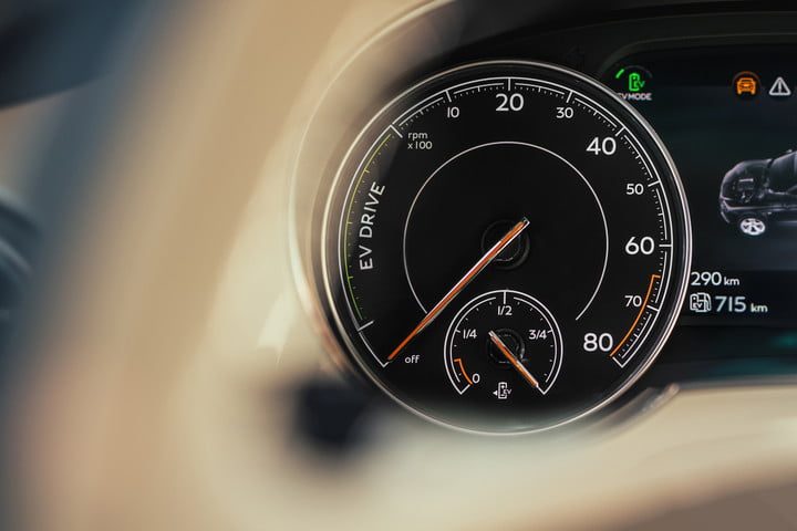 primer bentley electrificado ginebra bentayga hybrid 20 720x480 c