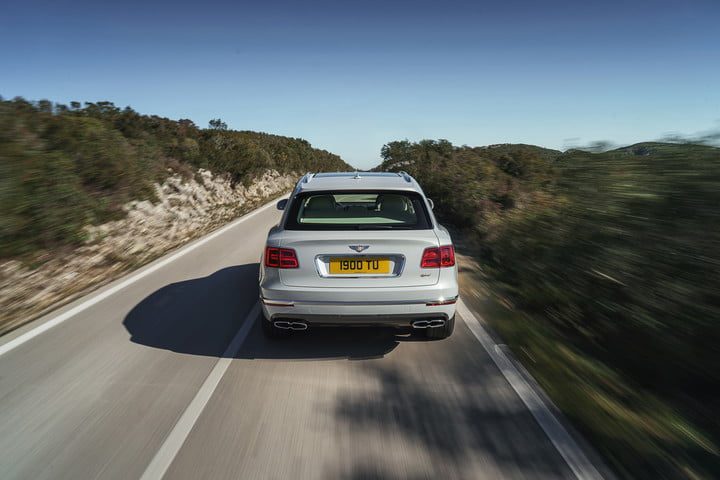 primer bentley electrificado ginebra bentayga hybrid 8 720x480 c