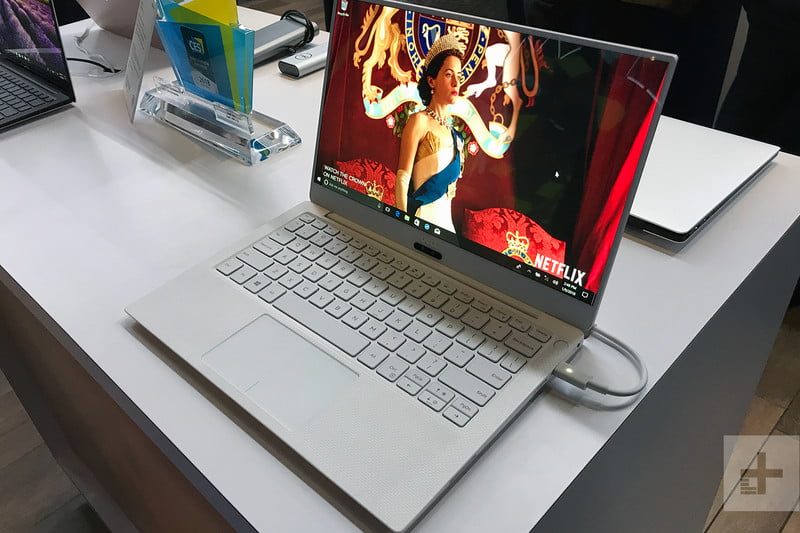 revision dell xps 13 2018 hands on review display 800x533 c