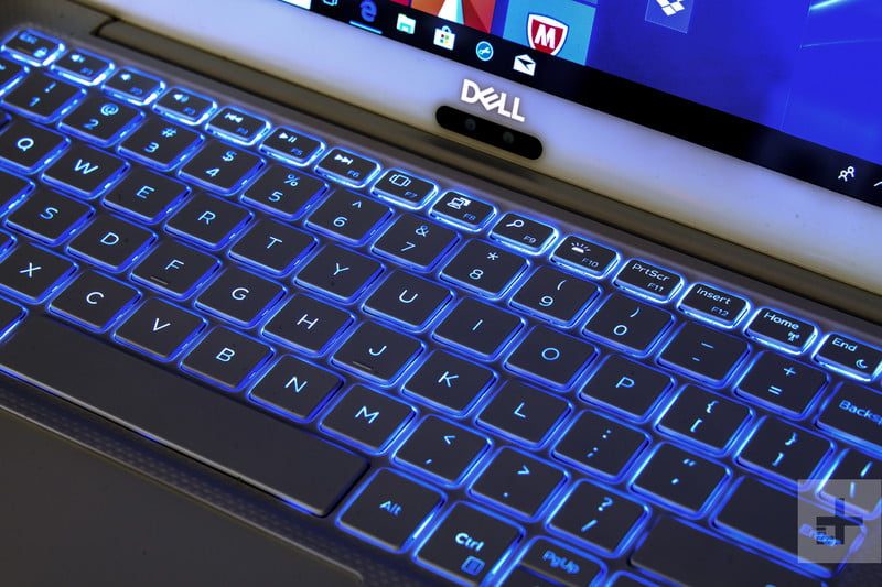 revision dell xps 13 2018 screen keyboardlit 800x533 c
