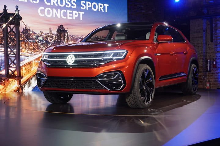 lo mejor auto show ny 2018 dsc08490 720x480 c