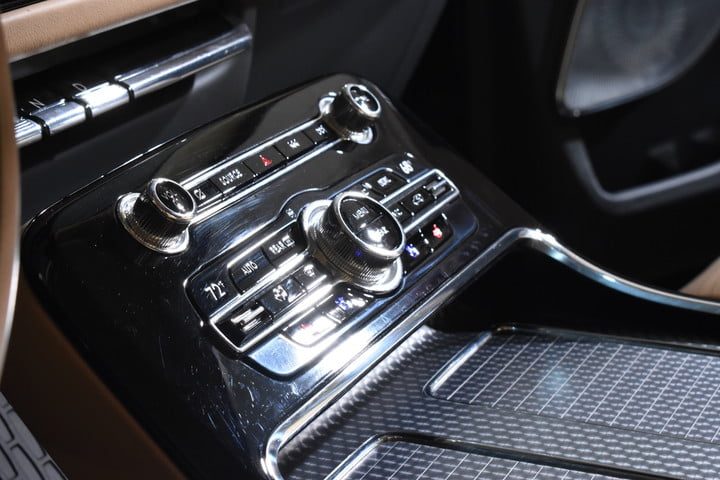 lincoln aviator suv enchufable dsc 0574 720x480 c