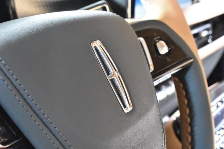 lincoln aviator suv enchufable dsc 0575 720x480 c