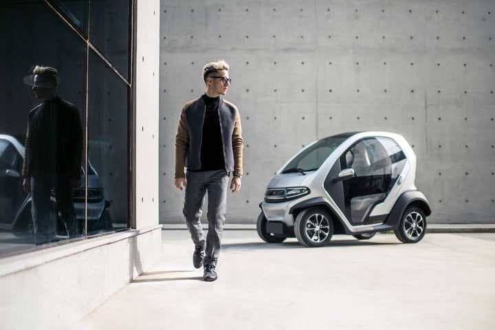 eli zero nev electrico lifestyle image 720x480 c