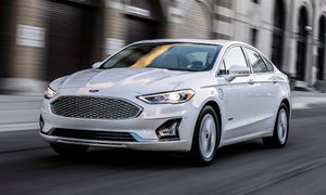 ford fusion 2019 cambios minimos